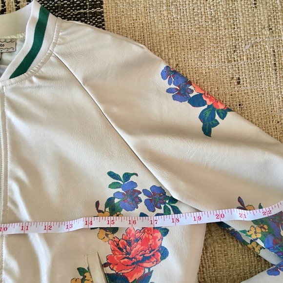 Flying Tomato floral bomber jacket size small! - Picture 3 of 3